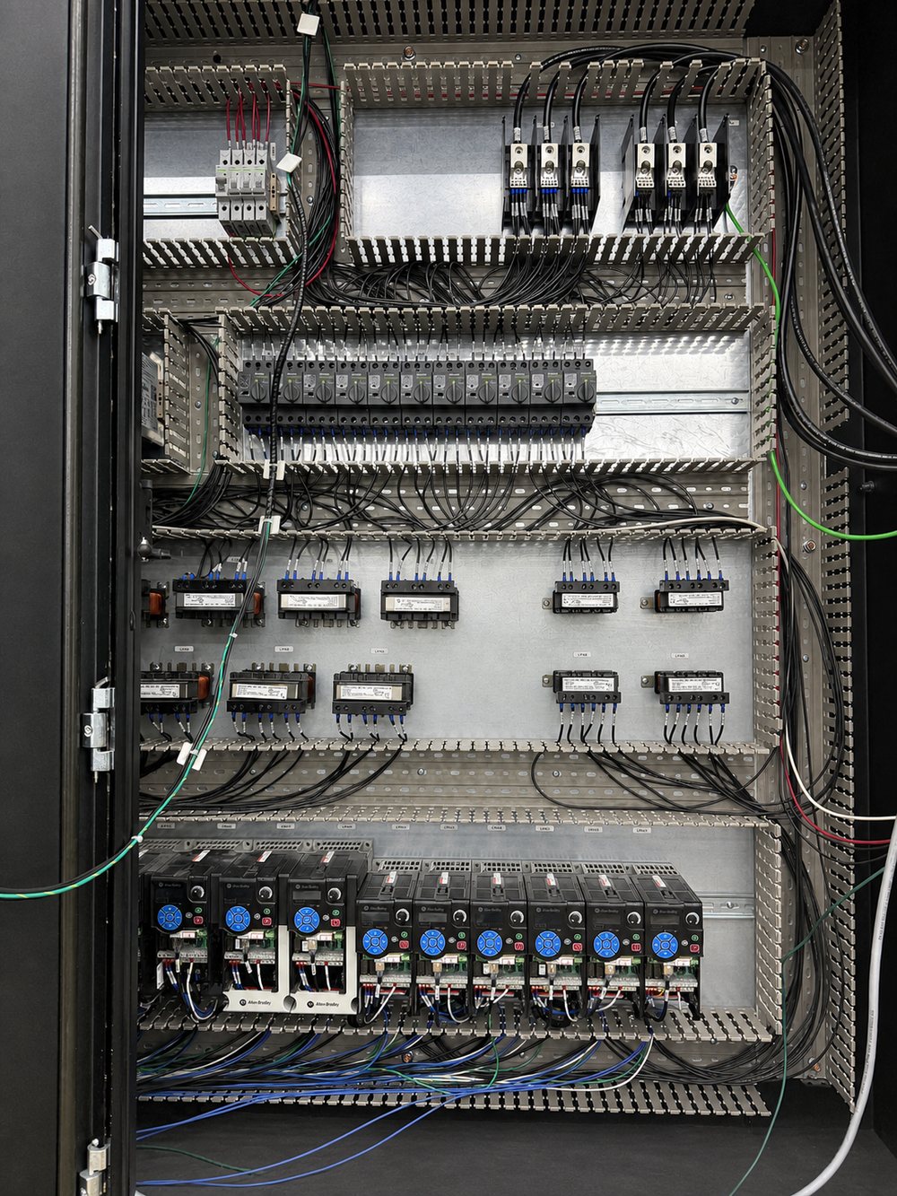 Detailed control cabinet wiring by IAS